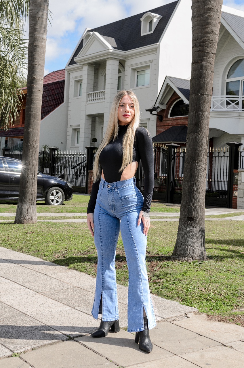 3cae3bdb-806b-4391-a51d-f926423d3e43