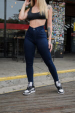SKINNY SCHOOL